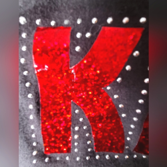 Longsleeved Kiss Tshirt Size Large Black Gray and Red Logo ♥️ - Picture 2 of 4